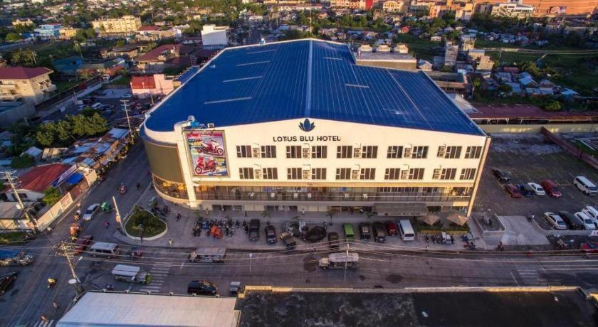 Lotus Blu Hotel Legazpi Exterior foto